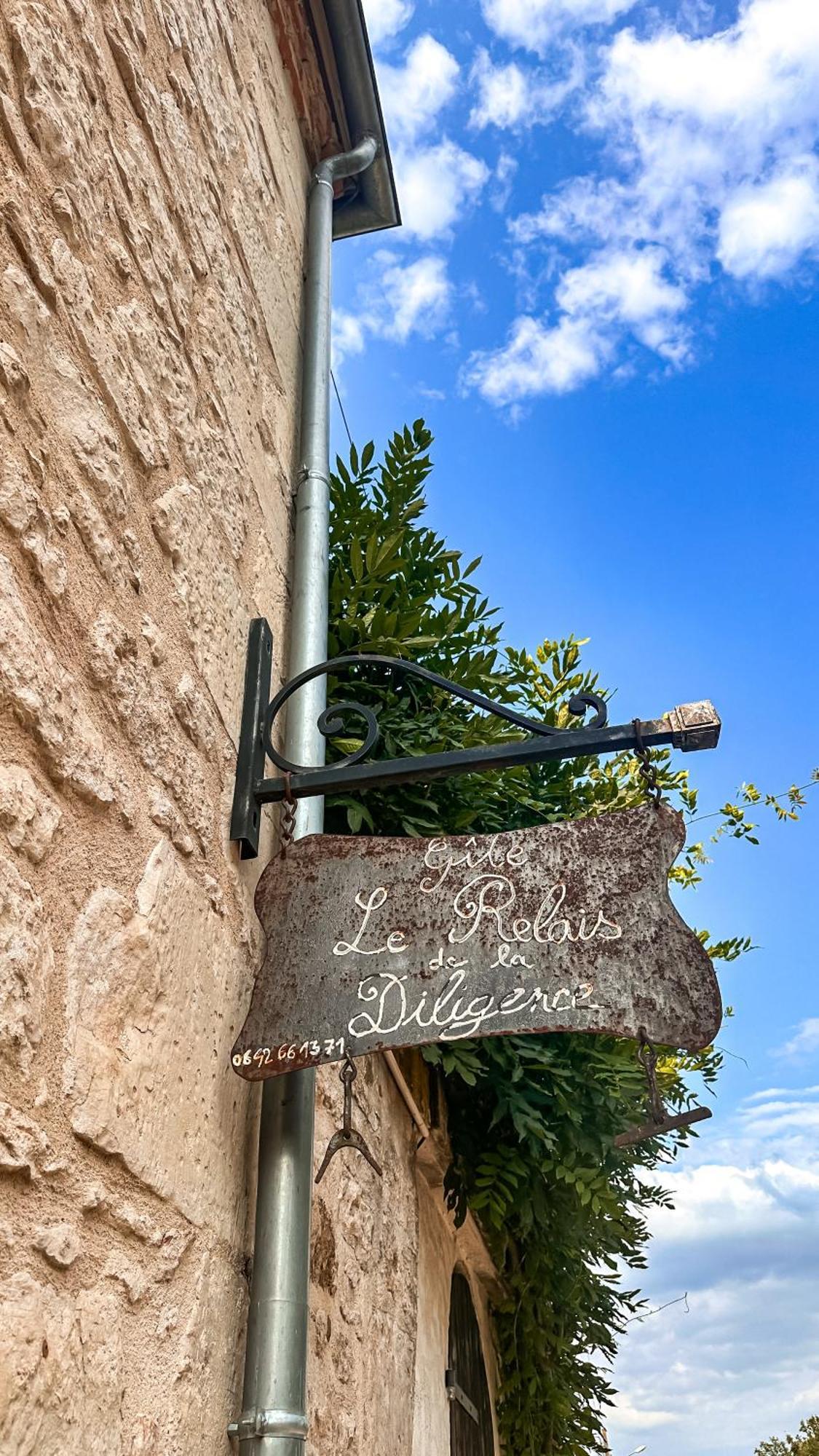 Gite Le Relais De La Diligence Saint-Lazare Exteriör bild