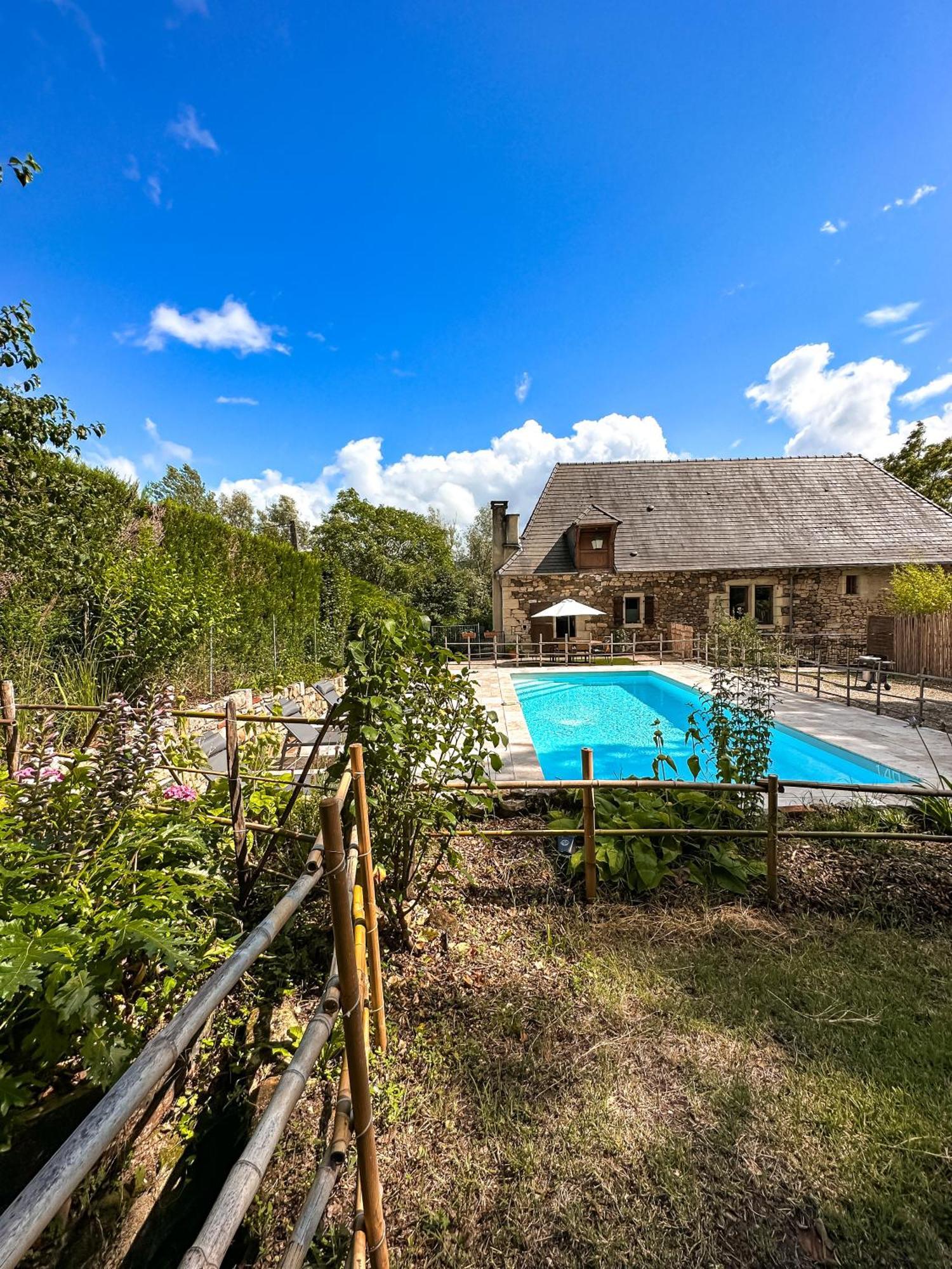 Gite Le Relais De La Diligence Saint-Lazare Exteriör bild